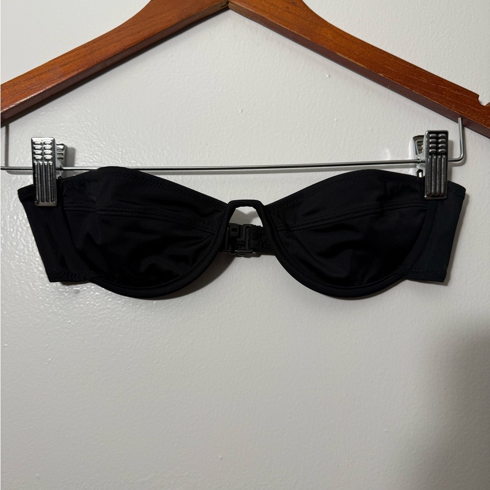 mariel top in black eco compression